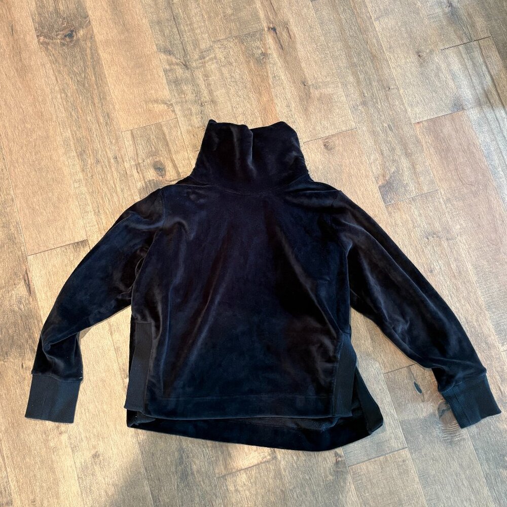 Black Athleta Turtleneck Sweater